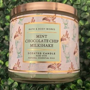 Bath & Body Works -  Mint Chocolate Chip Milkshake 3 wick  candle
